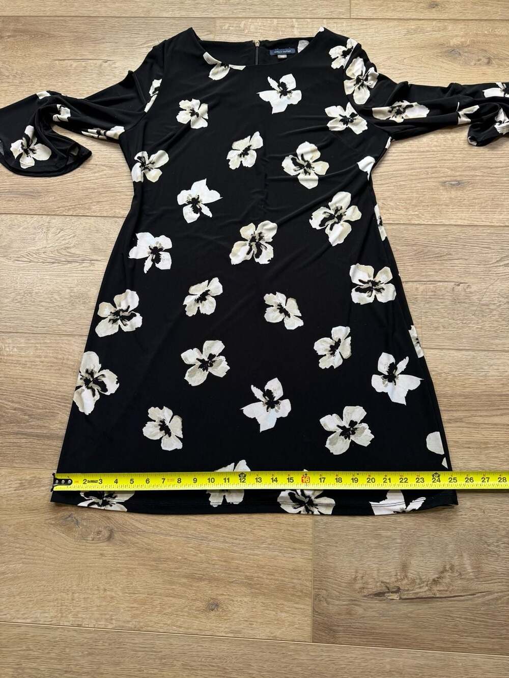 Tommy Hilfiger Floral Shift Dress Bell Sleeve Black White Size 14 Career Party - Picture 11 of 12